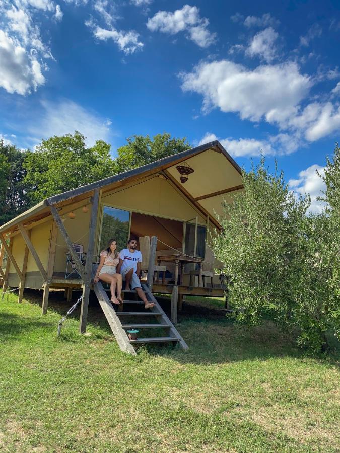 סוראנו Glamping In Toscana, Luxury Tents In Agriturismo Biologico מראה חיצוני תמונה