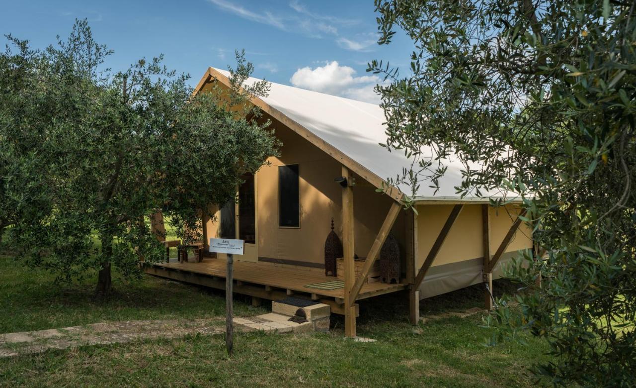 סוראנו Glamping In Toscana, Luxury Tents In Agriturismo Biologico מראה חיצוני תמונה