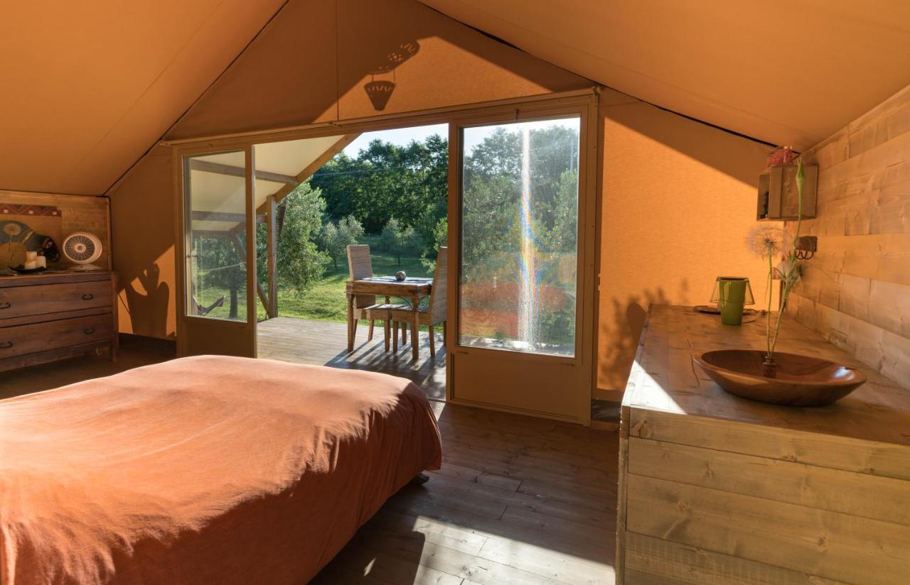 סוראנו Glamping In Toscana, Luxury Tents In Agriturismo Biologico מראה חיצוני תמונה