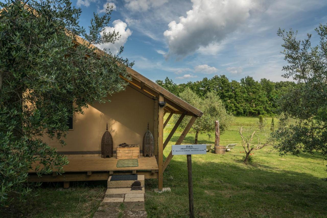 סוראנו Glamping In Toscana, Luxury Tents In Agriturismo Biologico מראה חיצוני תמונה